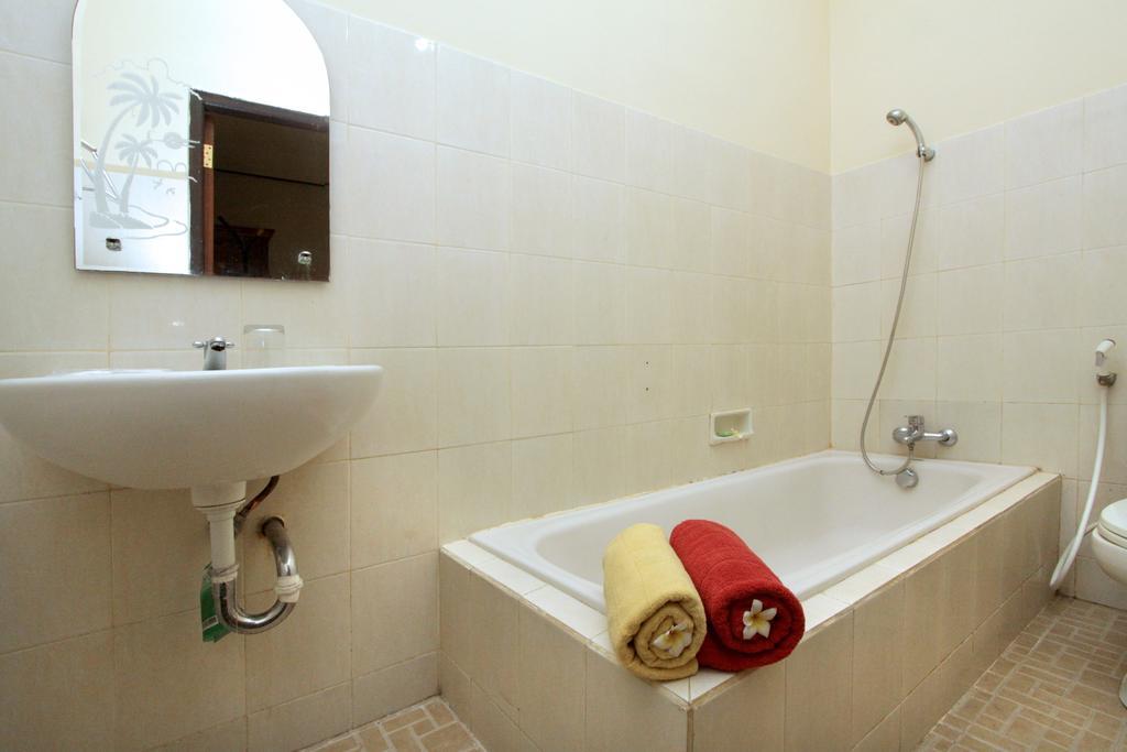 Green Villas Hotel And Spa Кута Екстериор снимка