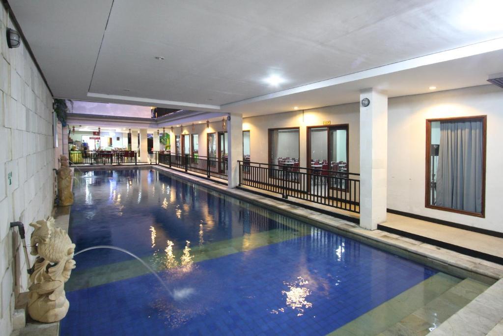 Green Villas Hotel And Spa Кута Екстериор снимка